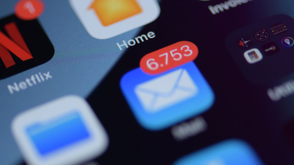 wedding-email-notifications