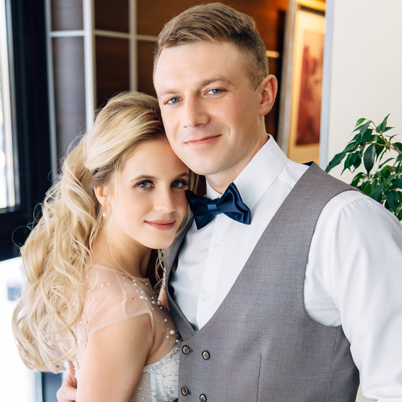 dayton-ohio-wedding-show-couple-1-1 Ohio Wedding Shows August Dayton Show Bride and Groom